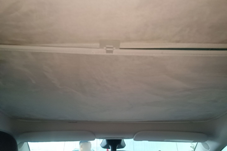 Tesla Model Y 2024 car image #18