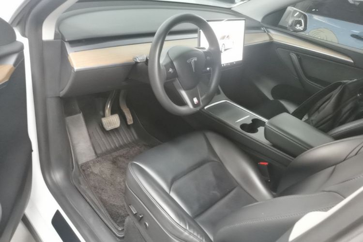 Tesla Model Y 2022 #15 Tesla Model Y 2022 car image #15