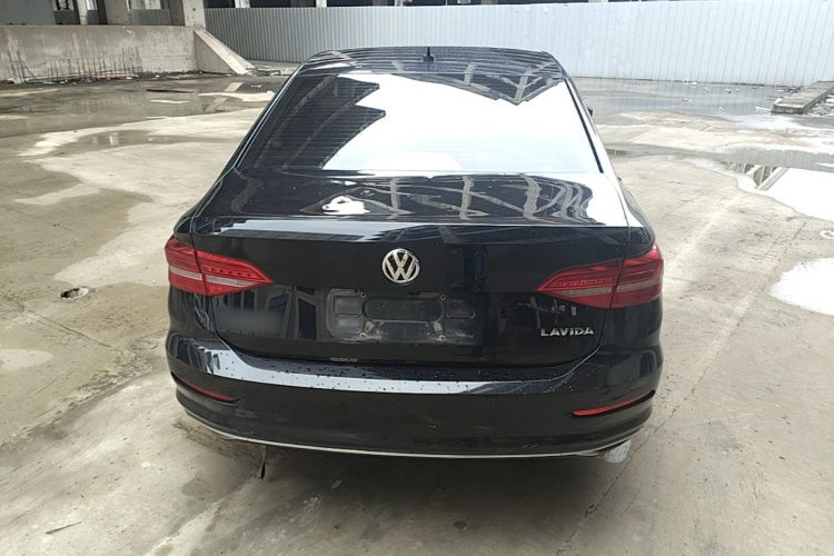 Volkswagen Lavida 2019 #4 Volkswagen Lavida 2019 car image #4