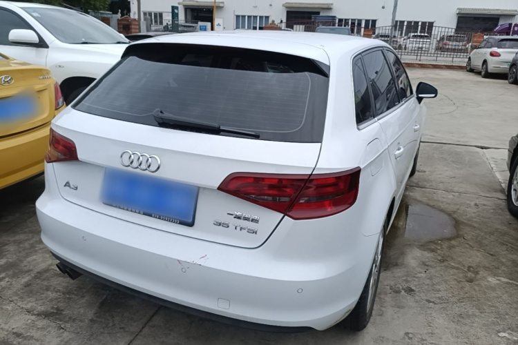 Audi A3 2017 car image #7