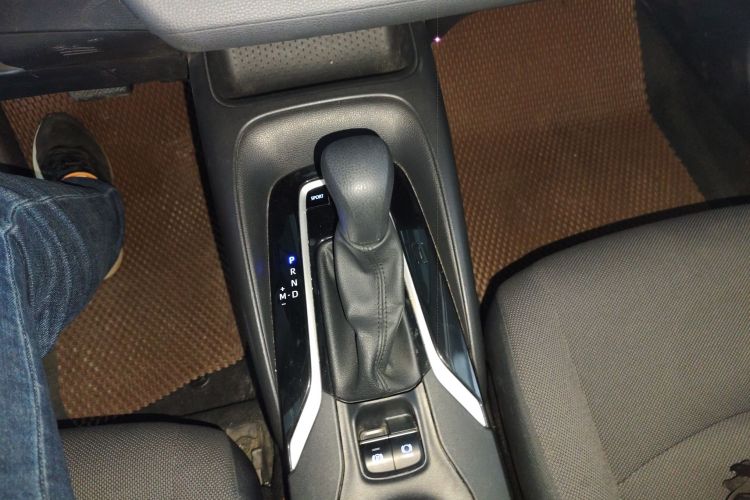 Toyota Corolla 2023 immagine di auto #14