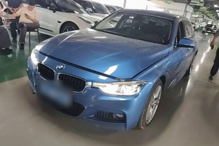 BMW 3 Series 2017 #2 BMW 3 Series 2017 car image #2