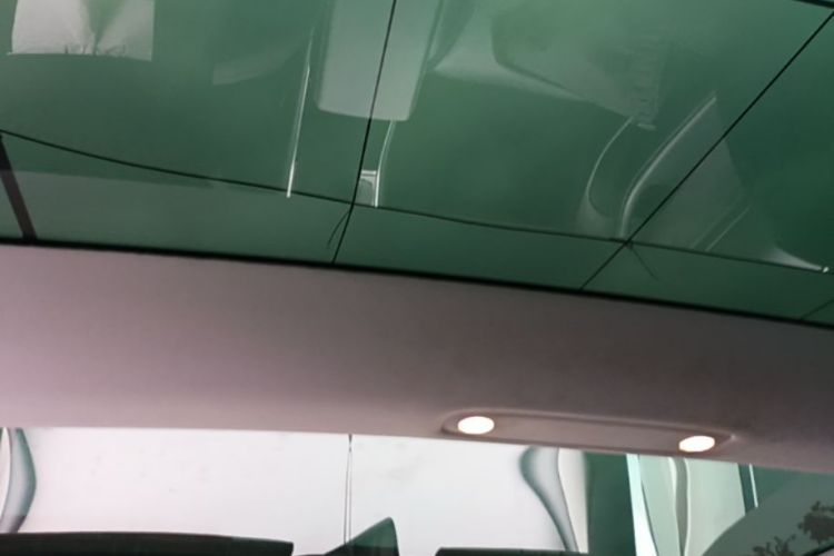 Tesla Model 3 2020 car image #18