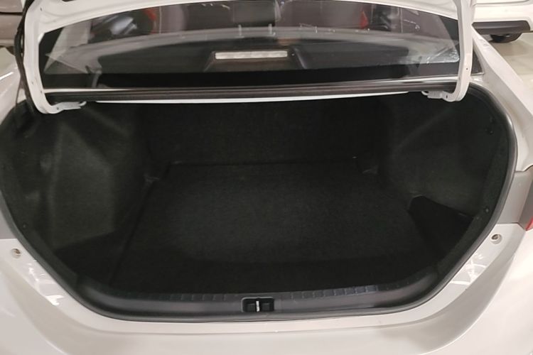 Toyota Corolla 2018 #22 Toyota Corolla 2018 car image #22