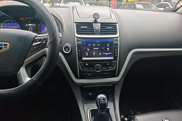 GEELY Emgrand 2016 car image #13