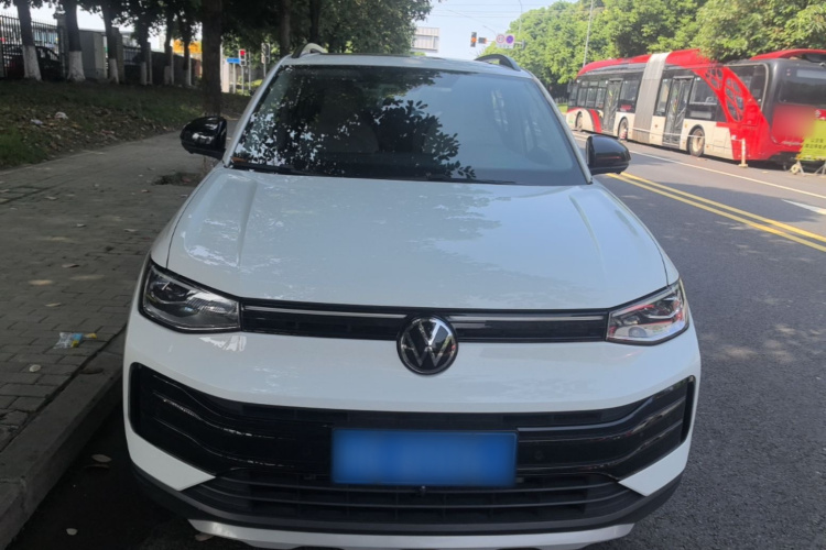 Volkswagen Tharu 2024 #3 Volkswagen Tharu 2024 car image #3