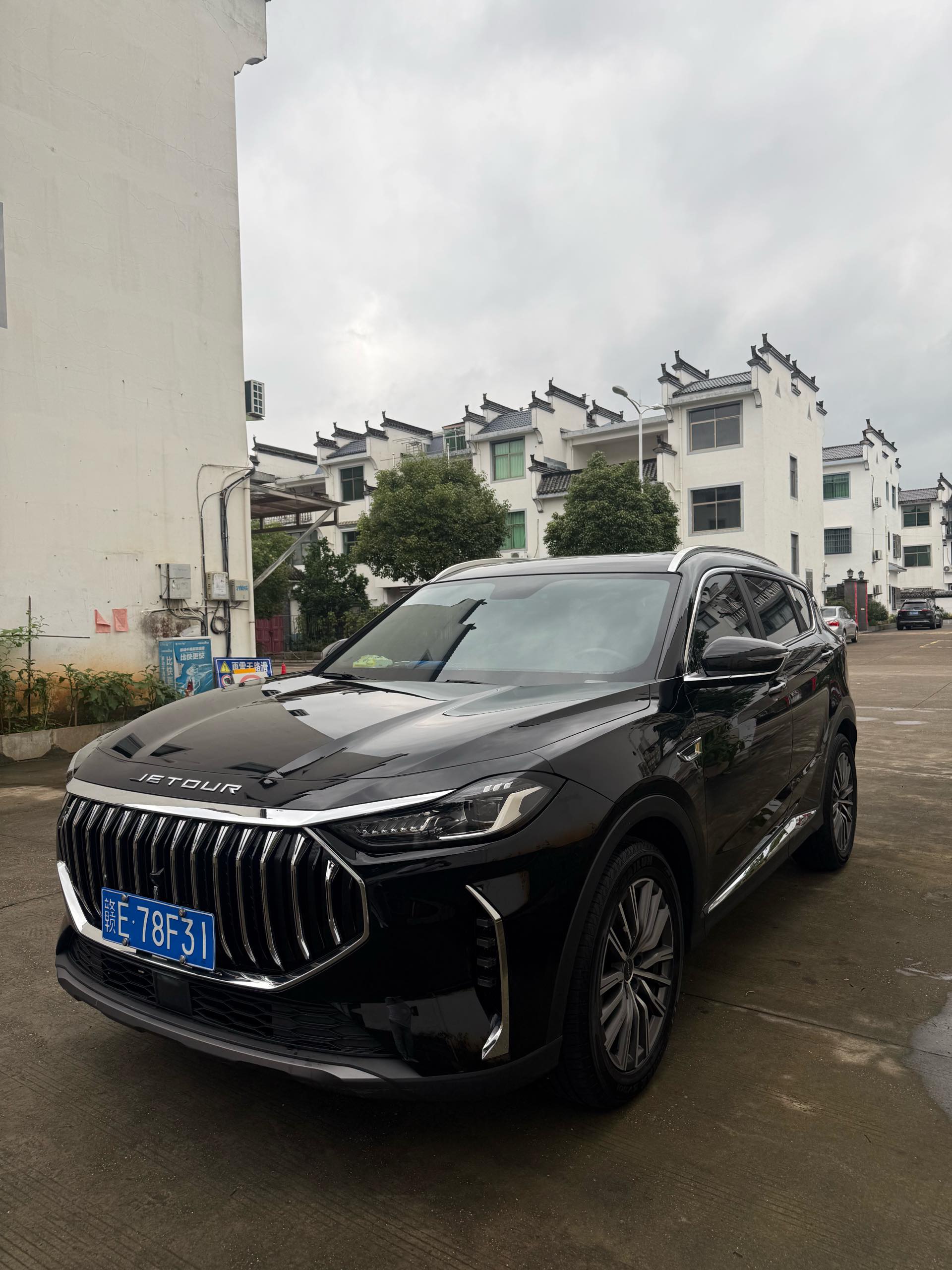 Jetour X70 PLUS 2024 car image 