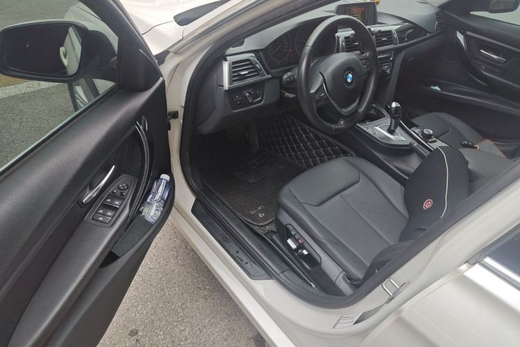 BMW 3 Series 2016 #13 BMW 3 Series 2016 صورة سيارة #13