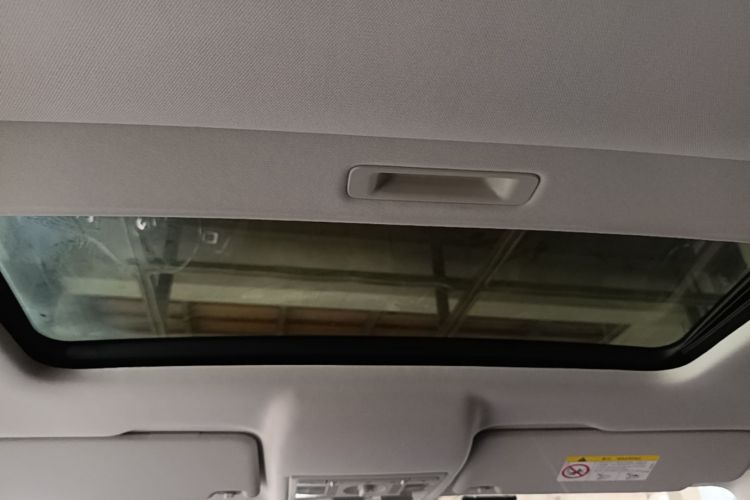 Volkswagen Santana 2018 car image #18