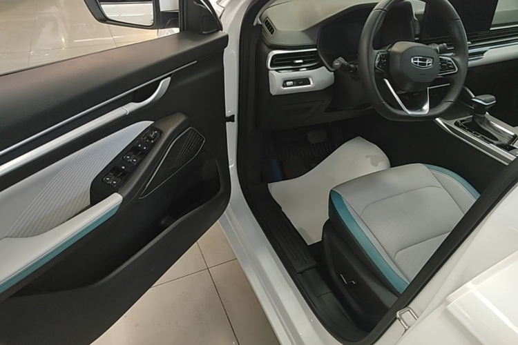 GEELY Emgrand 2024 #12 GEELY Emgrand 2024 image de voiture #12