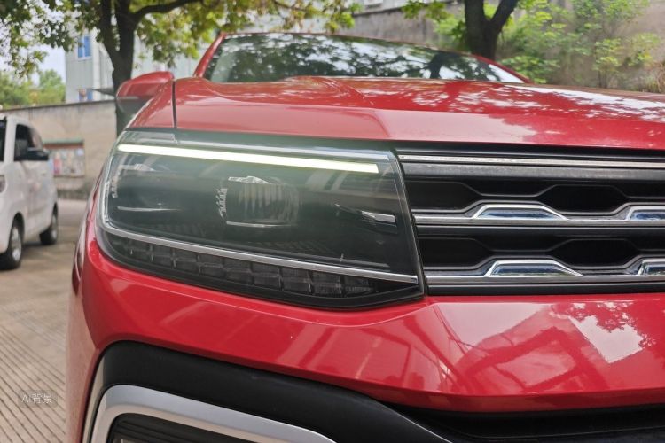 Volkswagen T-Cross 2020 #8 Volkswagen T-Cross 2020 car image #8