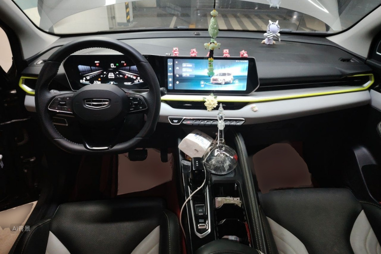 GEELY Coolray 2023 car image #11