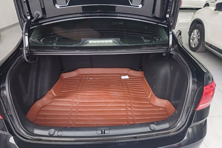 Volkswagen Lavida 2018 car image #19