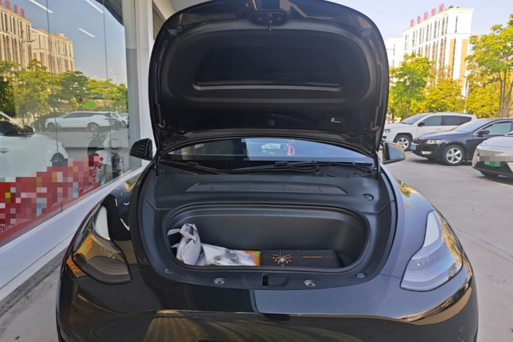 Tesla Model Y 2023 #20 Tesla Model Y 2023 car image #20