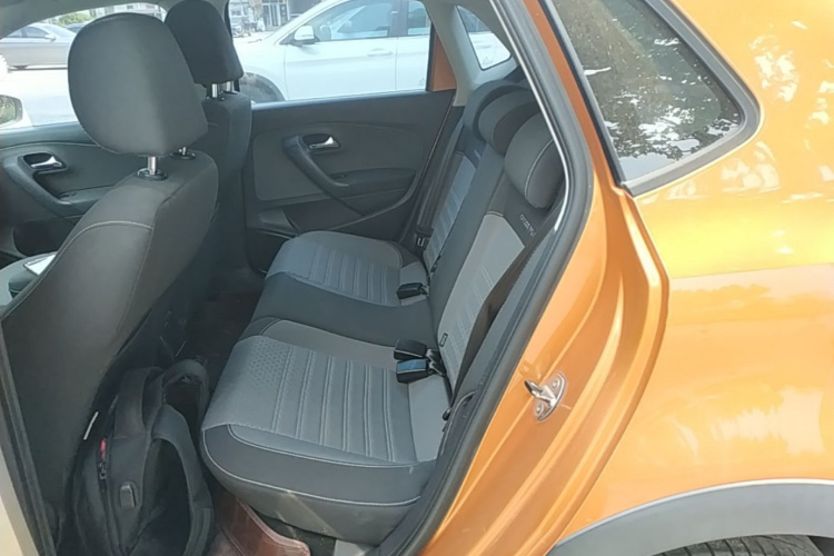 Volkswagen Polo 2016 #17 Volkswagen Polo 2016 car image #17
