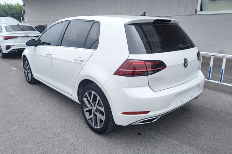 Volkswagen Golf 2019 #5 Volkswagen Golf 2019 car image #5