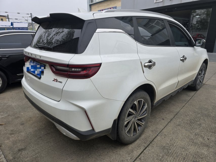 GEELY Vision X6 2022 صورة سيارة #3