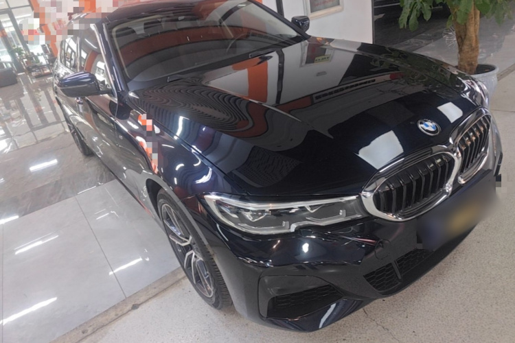 BMW 3 Series 2022 car image #4