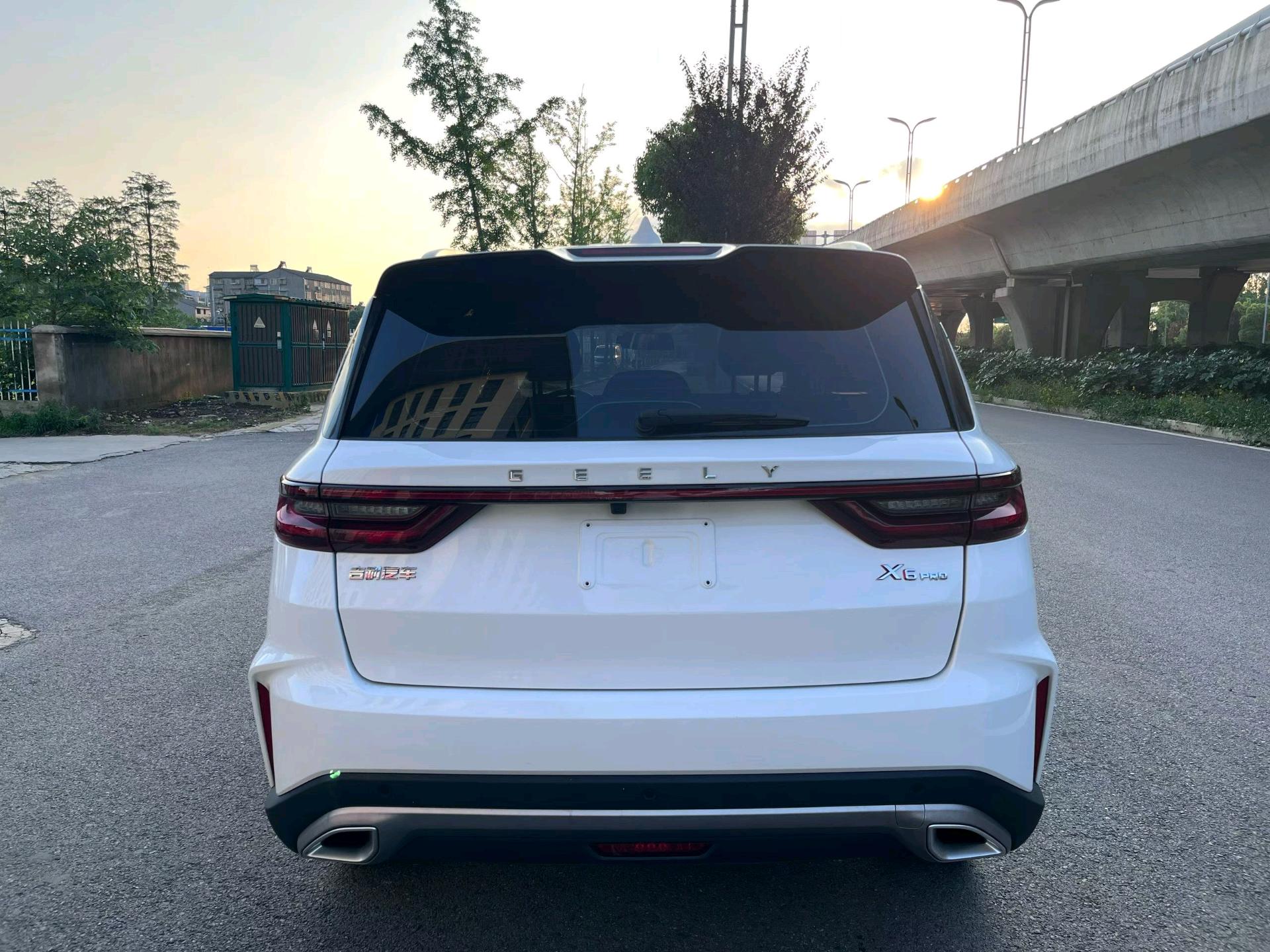 GEELY Vision X6 2024 imagen de coche #4