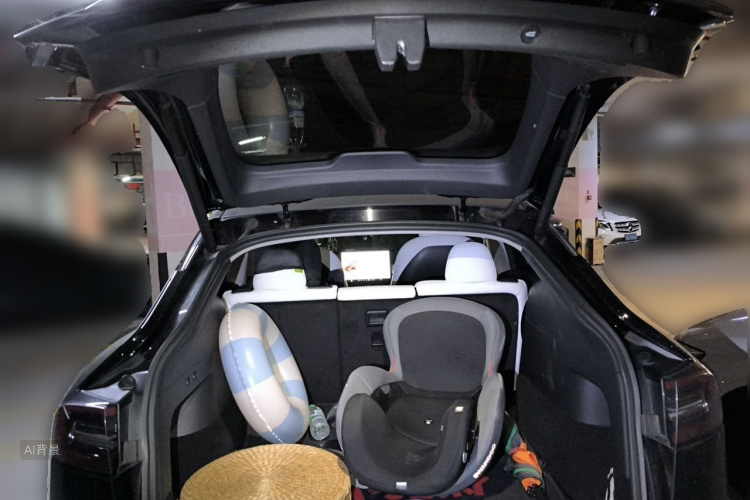Tesla Model Y 2021 #21 Tesla Model Y 2021 car image #21