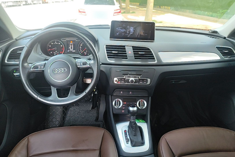 Audi Q3 2015 #10 Audi Q3 2015 car image #10