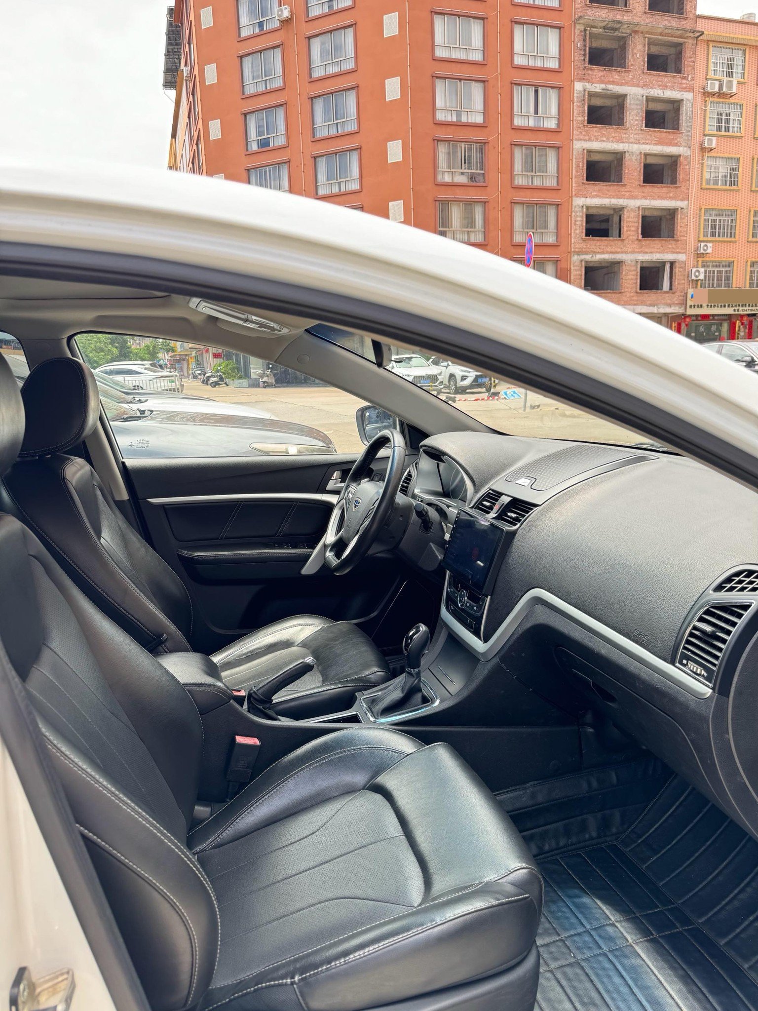 GEELY Emgrand 2016 image de voiture #3