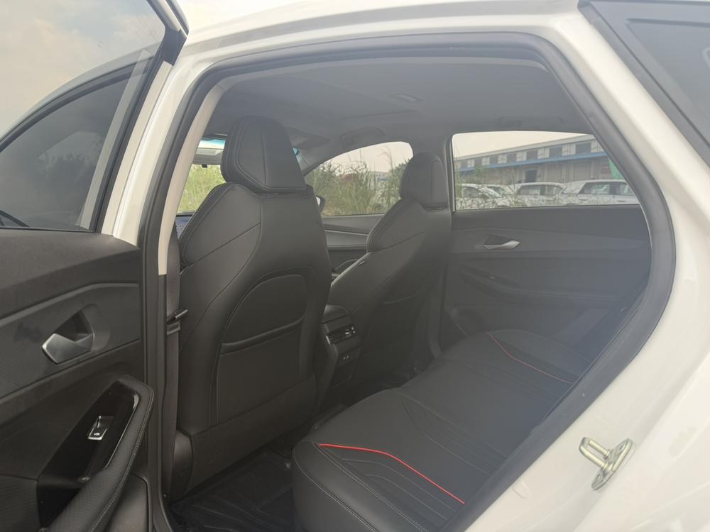 GEELY Binray 2025 #9 GEELY Binray 2025 car image #9