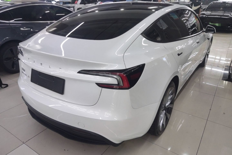 Tesla Model 3 2025 #7 Tesla Model 3 2025 car image #7