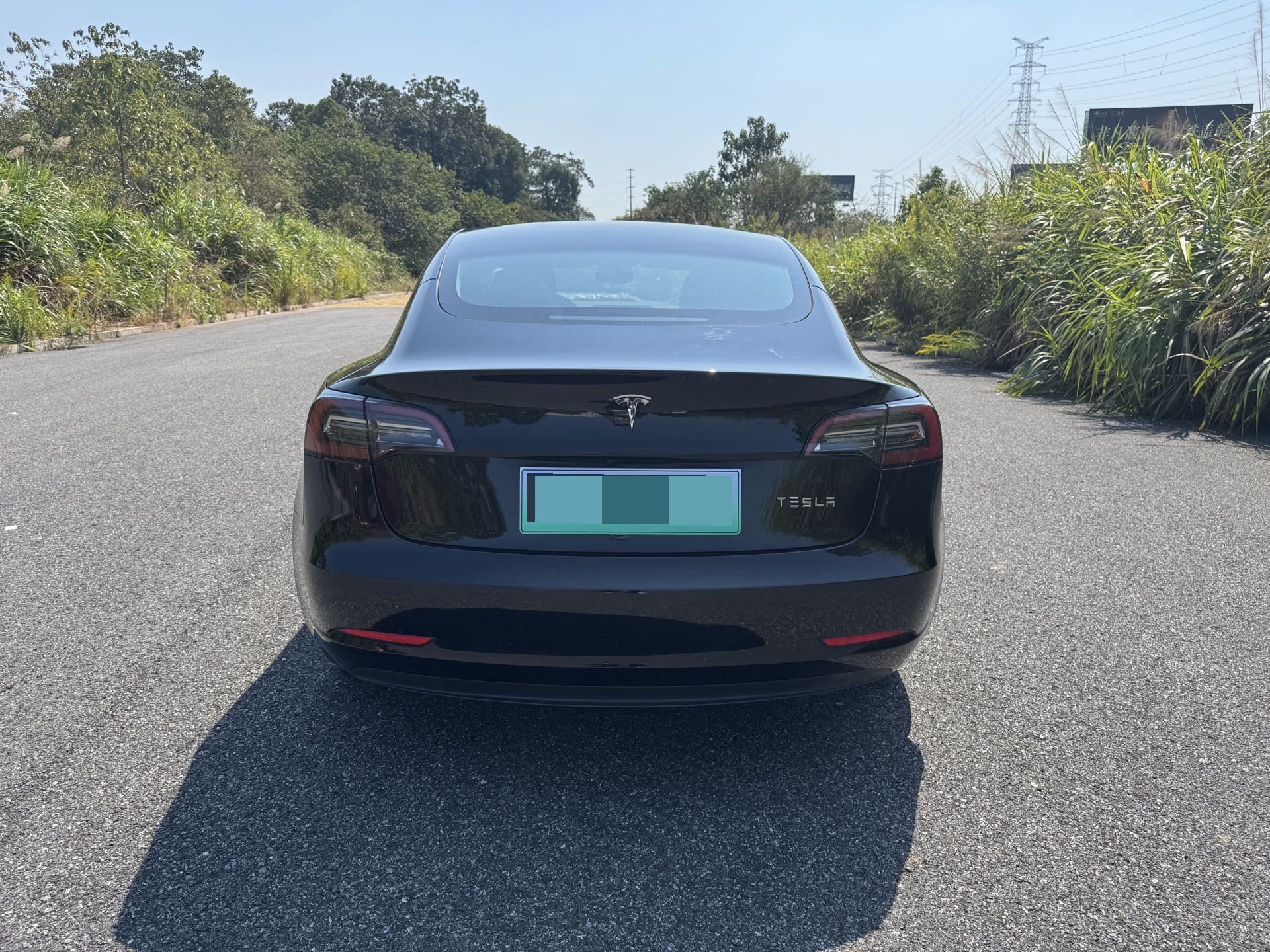 Tesla Model 3 2023 #2 Tesla Model 3 2023 изображение автомобиля #2