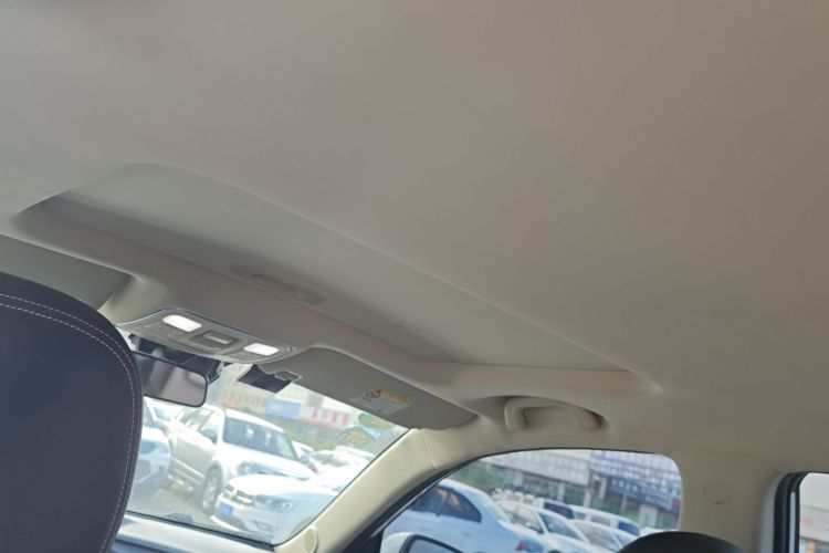 GEELY Vision X6 2020 immagine di auto #16