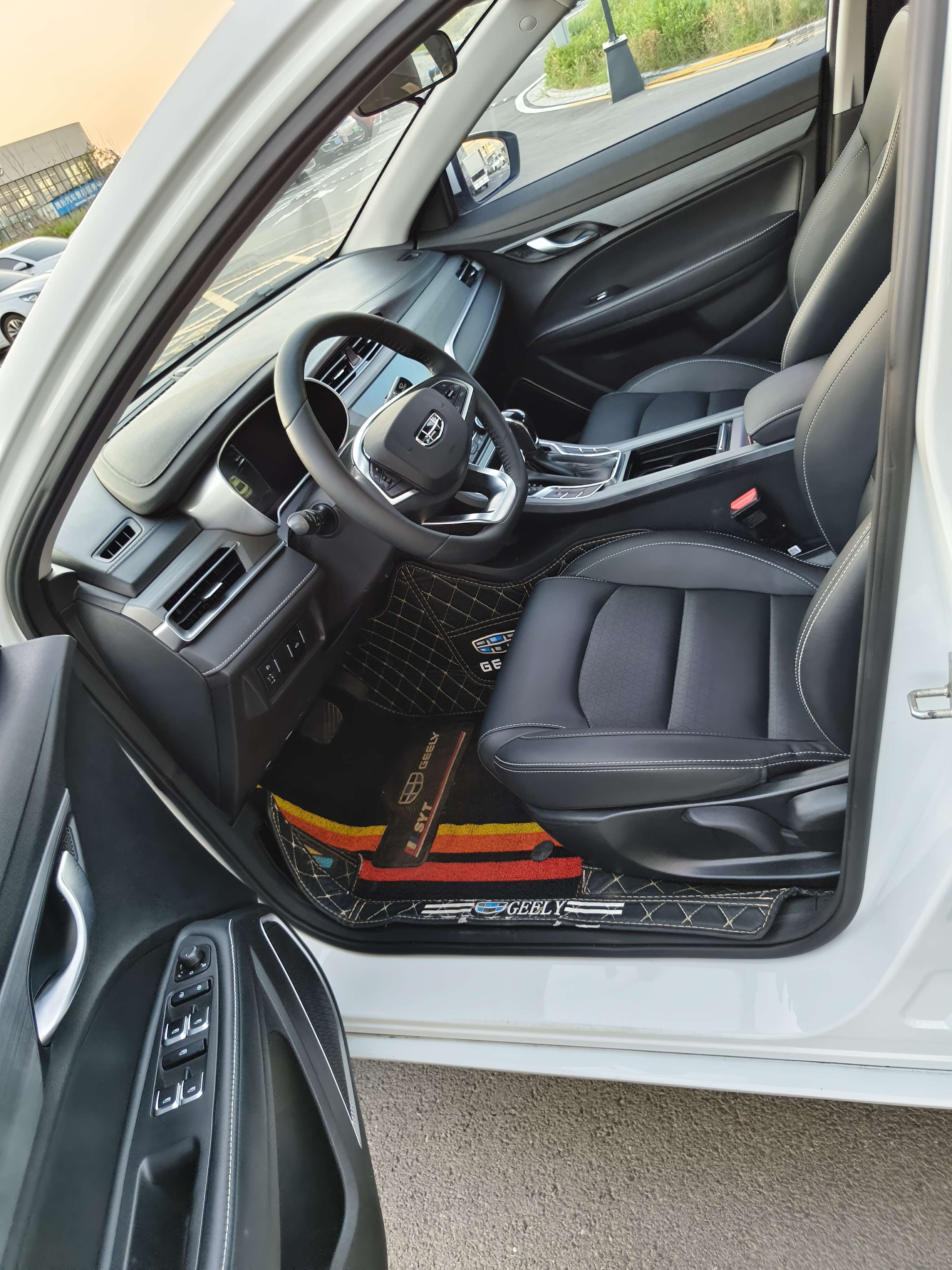 GEELY Emgrand 2021 image de voiture #5