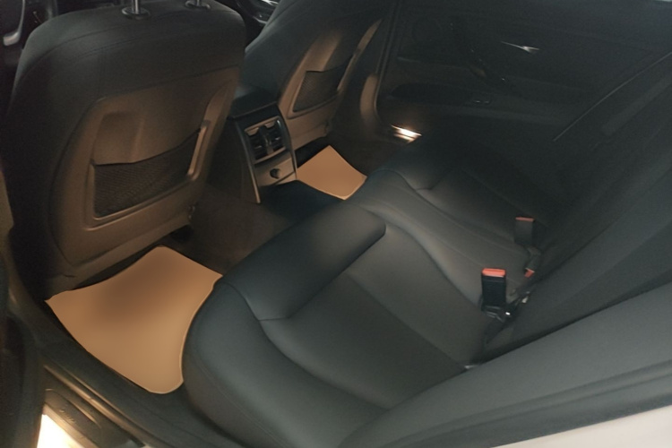 BMW 3 Series 2019 #17 BMW 3 Series 2019 car image #17