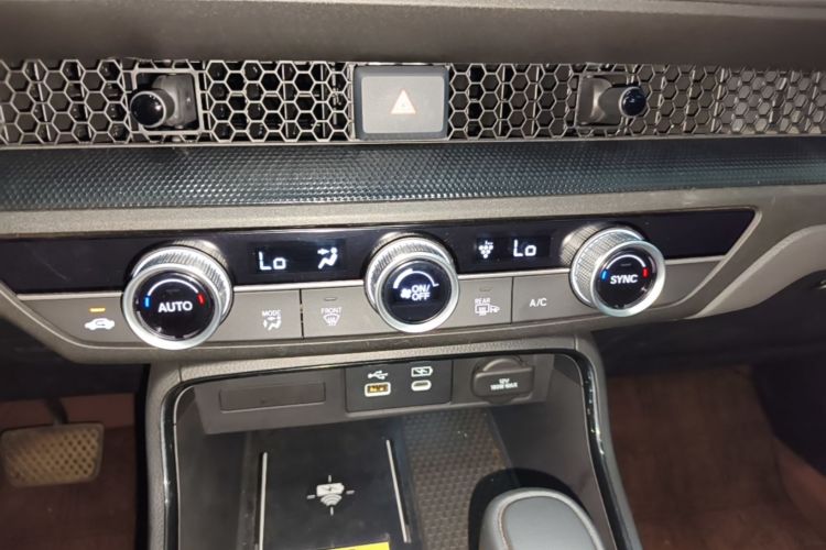 Honda CR-V 2023 car image #13