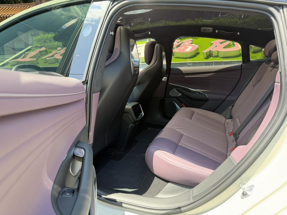 2026 #12 2026 immagine di auto #12