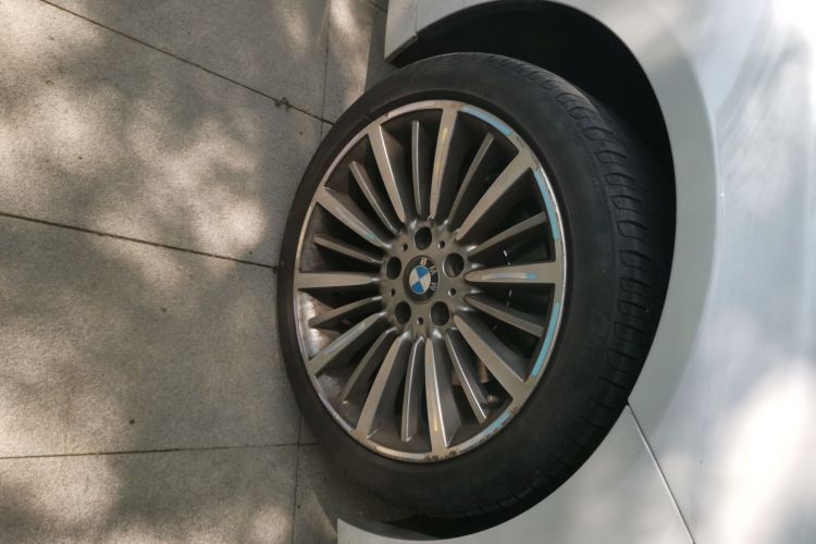 BMW 3 Series 2019 #9 BMW 3 Series 2019 car image #9