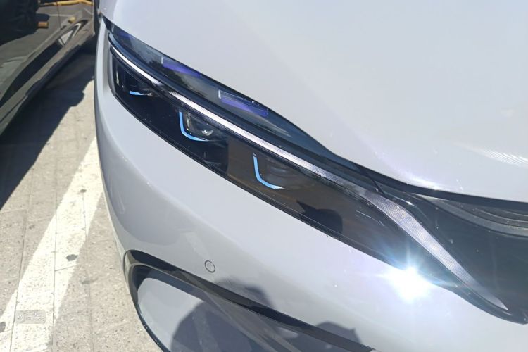 BYD Han 2024 car image #8