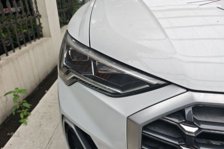 Audi Q3 2019 #8 Audi Q3 2019 car image #8