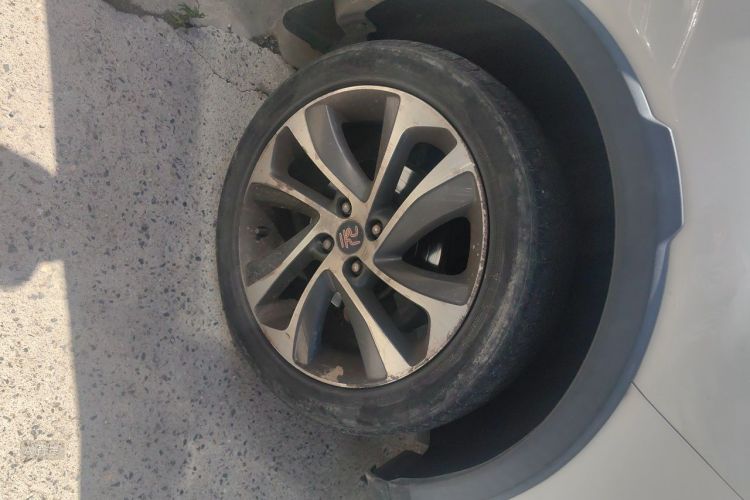 BYD Yuan 2016 #9 BYD Yuan 2016 car image #9
