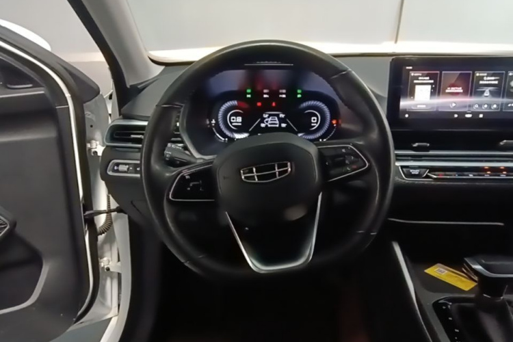 GEELY Emgrand 2022 car image #11