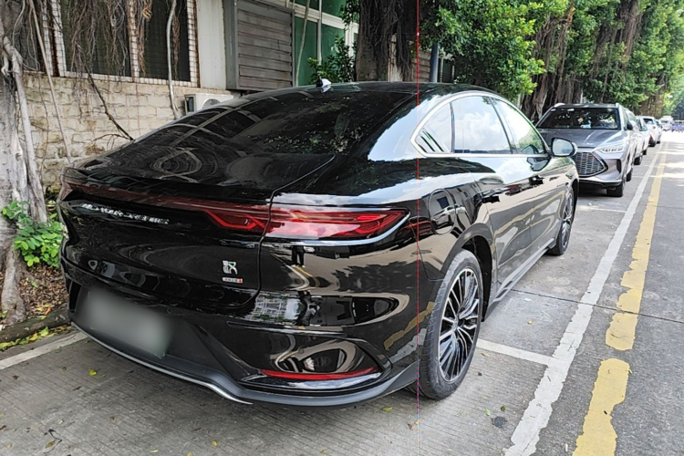 BYD Han 2025 car image #7