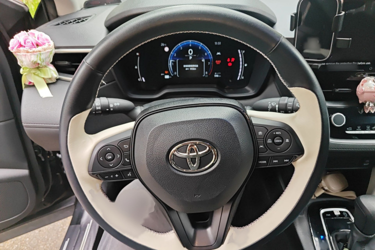 Toyota Corolla Cross 2024 image de voiture #15