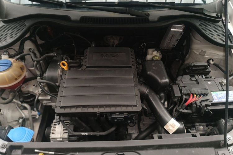 Volkswagen Polo 2016 car image #22