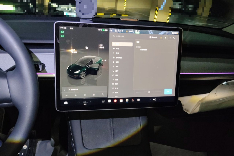 Tesla Model Y 2024 immagine di auto #12