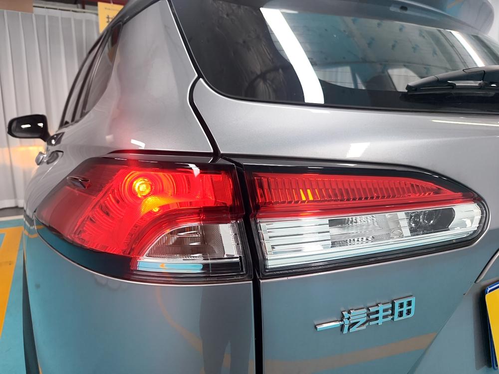 2025 #13 2025 imagen de coche #13