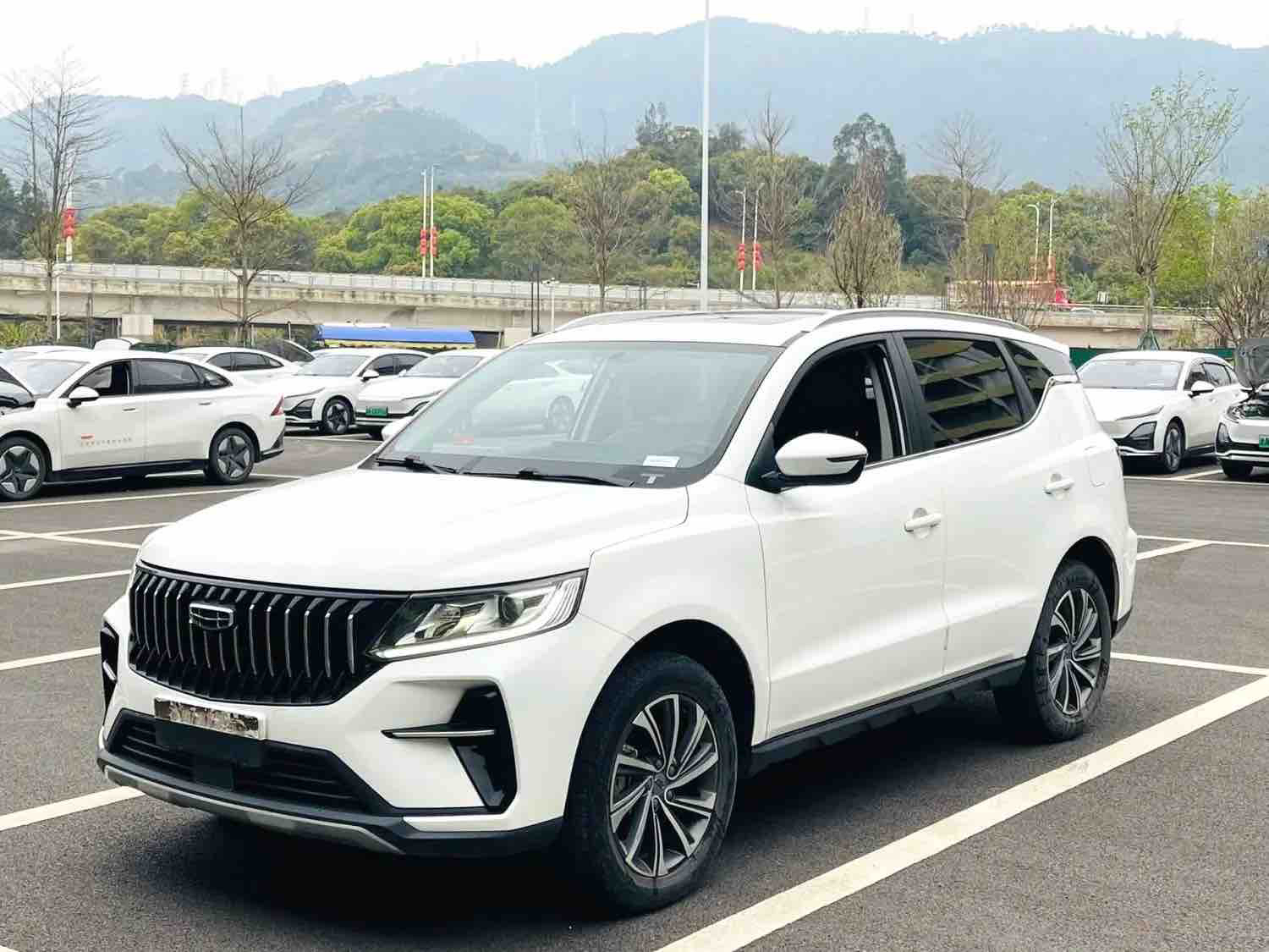 GEELY Vision X6 2022 car image 