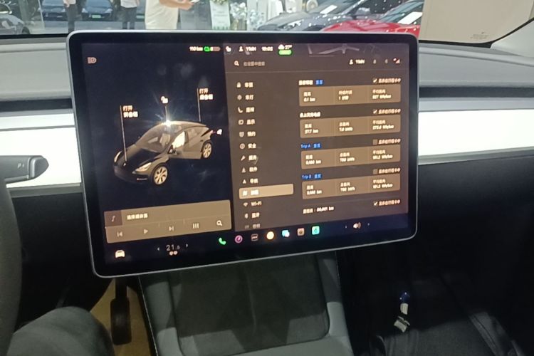 Tesla Model Y 2021 #17 Tesla Model Y 2021 car image #17