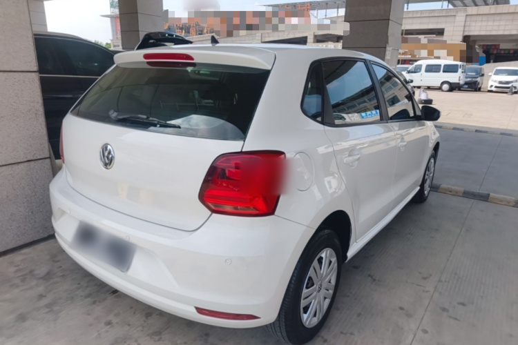 Volkswagen Polo 2017 car image #7