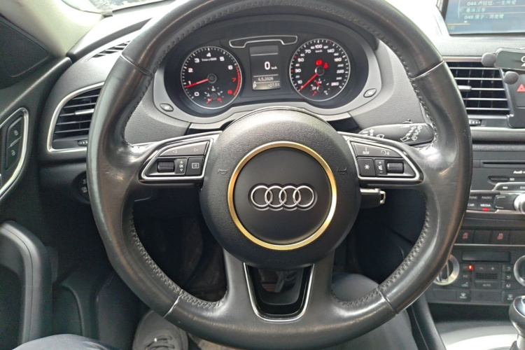 Audi Q3 2015 #11 Audi Q3 2015 car image #11