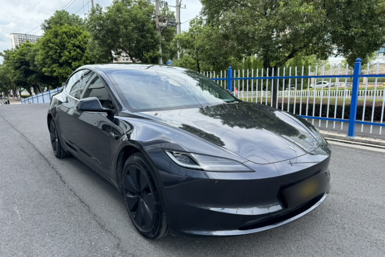 Tesla Model 3 2024 #4 Tesla Model 3 2024 car image #4