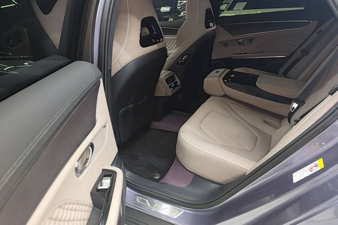 BYD Han 2024 #8 BYD Han 2024 صورة سيارة #8